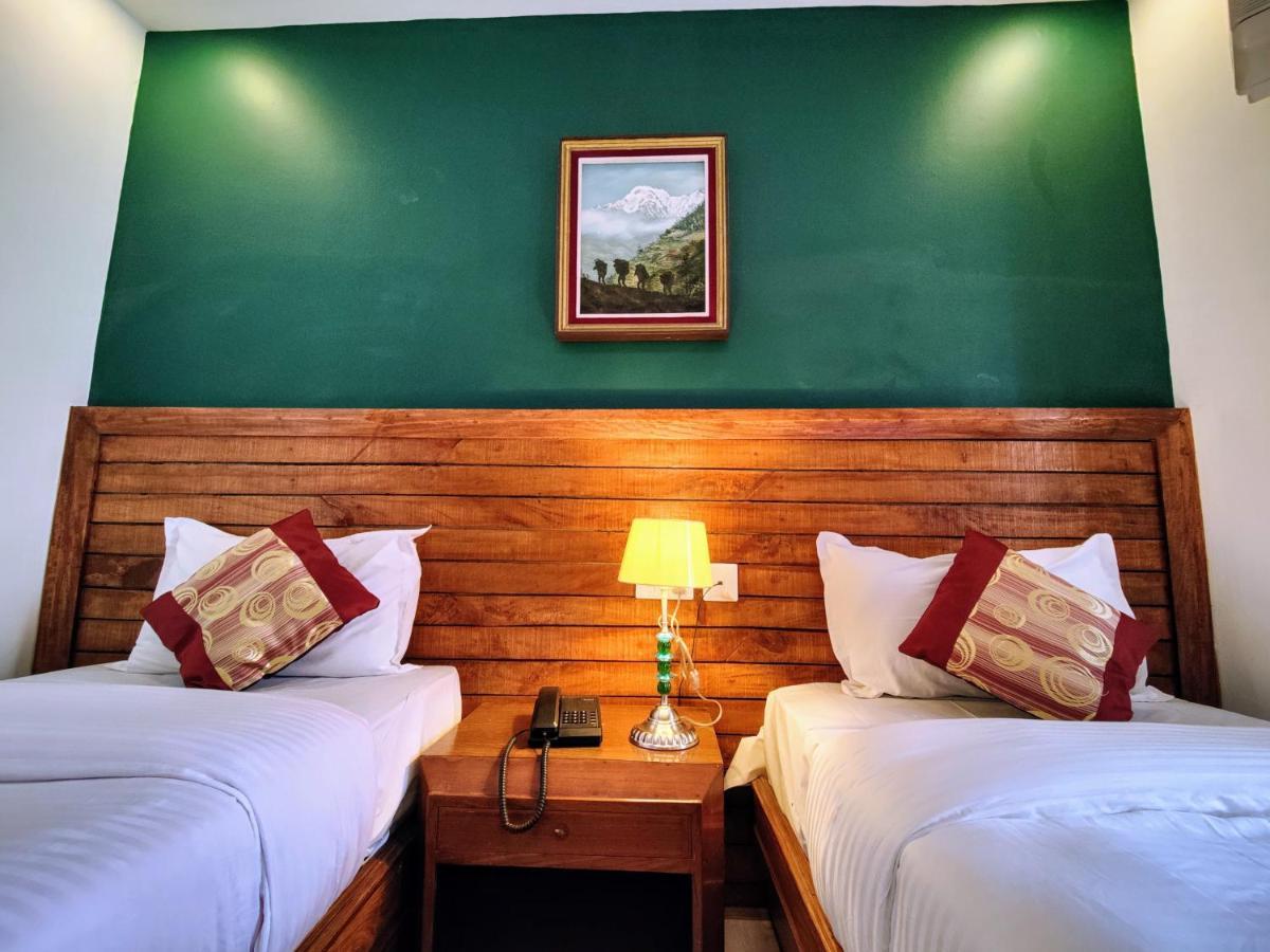 פוקהרה Hotel Tulsi מראה חיצוני תמונה